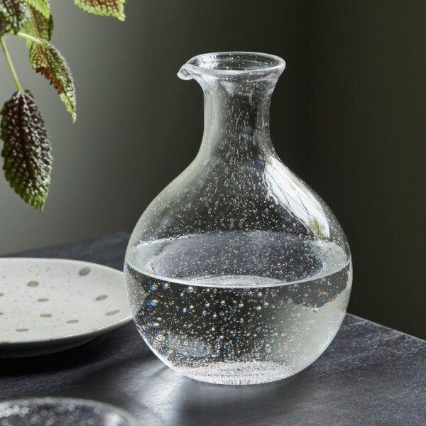 brocca per l'acqua in vetro trasparente soffiato che crea un bellissimo effetto a bollicine all'interno del vetro