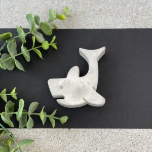 decorazione in malta di cemento fatta a mano raffigurante uno squalo