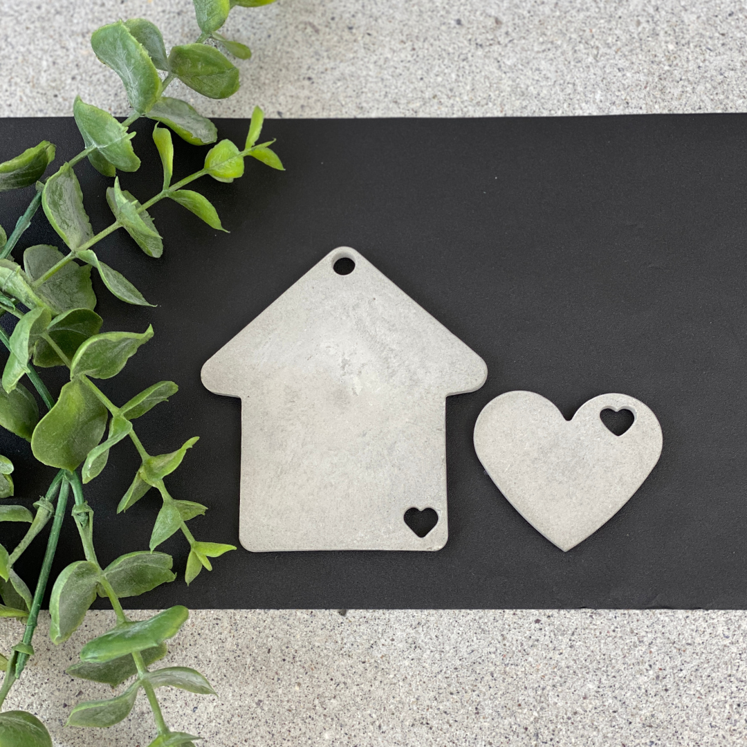 decorazioni tag in malta di cemento a forma di casa e a forma di cuore con pratico foro per il nastrino