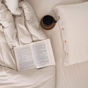completo letto matrimoniale in jersey di puro cotone completo di sacco porta piumino, federe e lenzuolo con angoli color beige