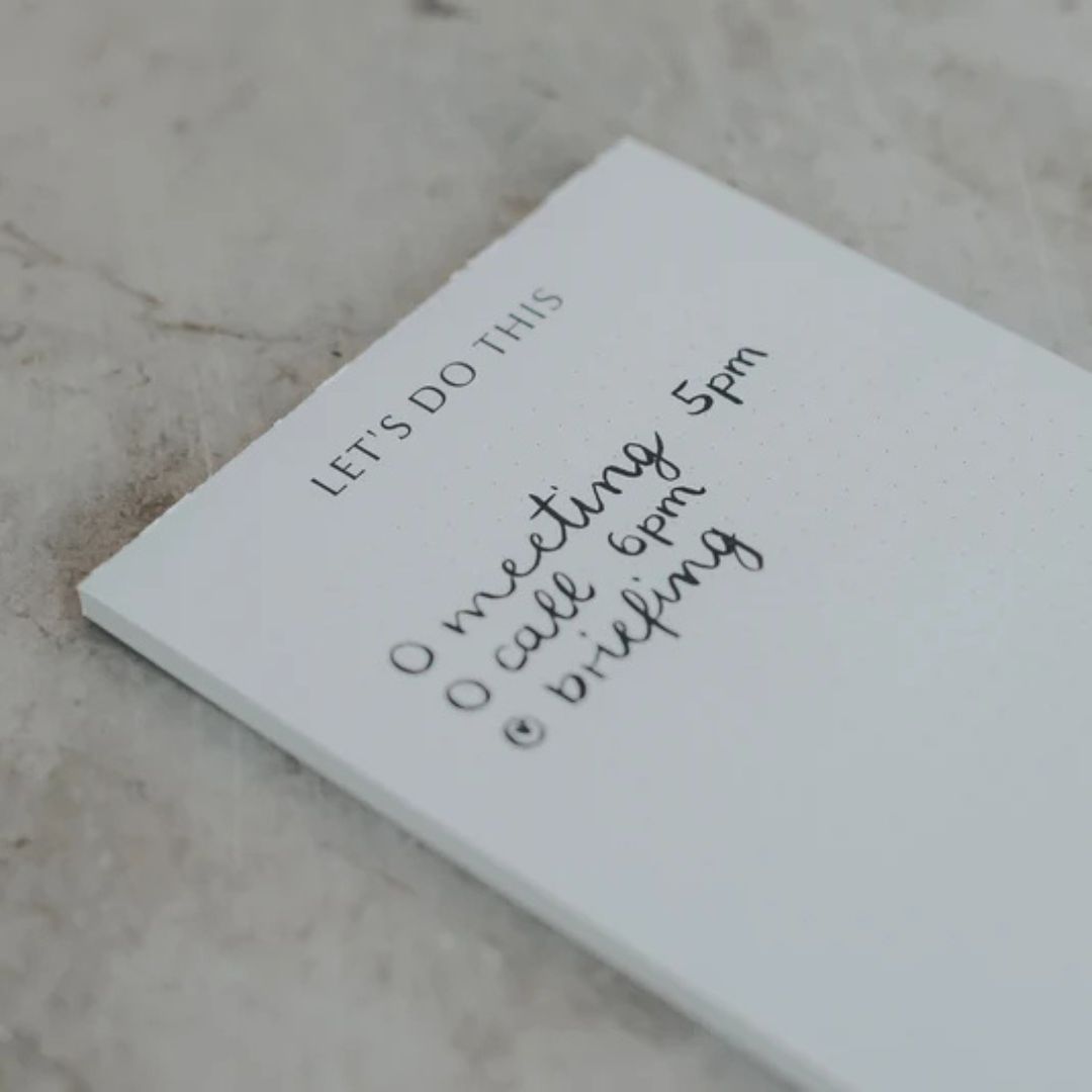 blocco note 50 fogli con design a puntini di carta bianca per scrivere con stampa "Let's do this"