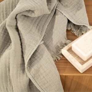 asciugamano in cotone testurizzato double-face color verde oliva di misura 50x90